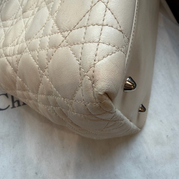 Christian Dior Beige Lady Dior Bag - Picture 9 of 17